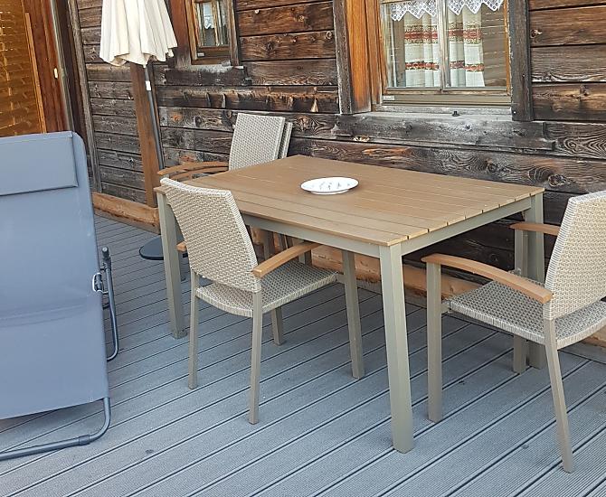 Große Sonnenterrasse mit 20 m²