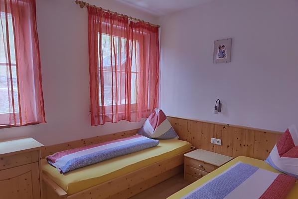 Plansol-Hof - Zimmer & Wohnungen Photo