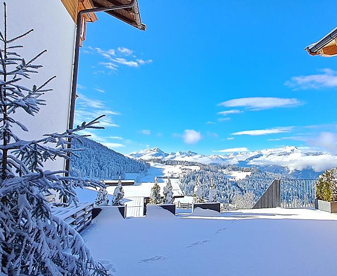 Terrazza con splendido panorama invernale