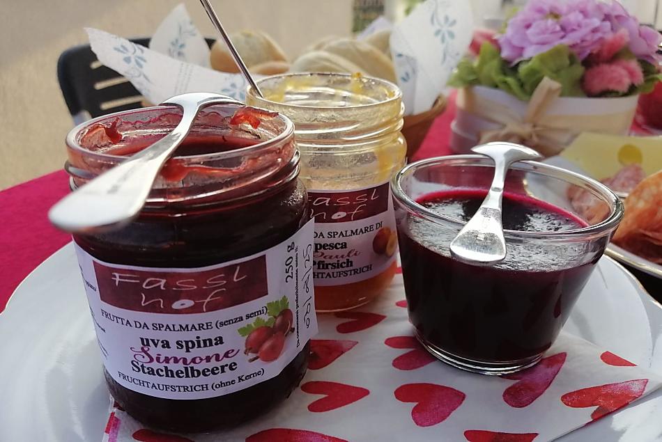 Marmellata di uva spina
