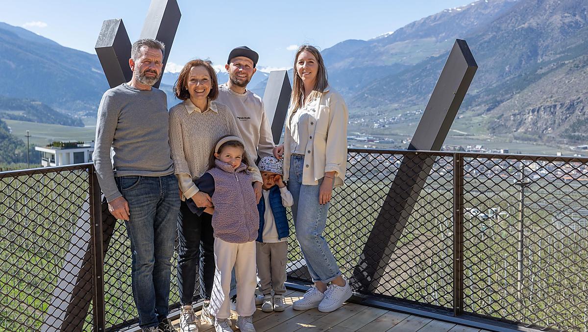 Ecco chi siamo: nonno Sepp, nonna Karin, Michael, Elisabeth, Mia e Lenny