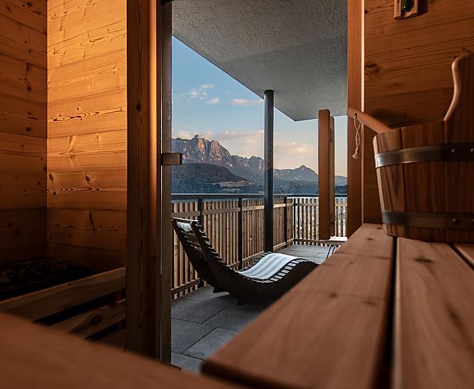 Sicht auf den Schlern von der privaten Sauna 