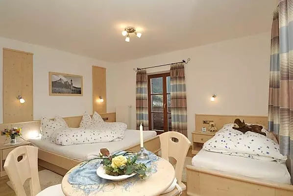Tschafernaghof - Zimmer & Wohnungen Photo