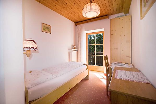 Ungerer Hof - Zimmer & Wohnungen Photo