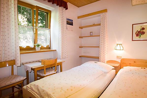 Ungerer Hof - Zimmer & Wohnungen Photo