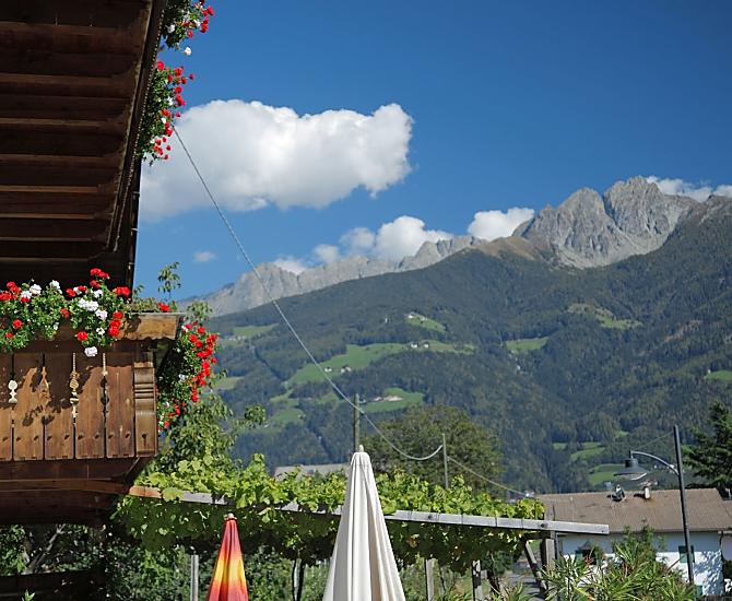Südbalkon mit schöner Sicht auf den Ifinger, Hausberg von Meran