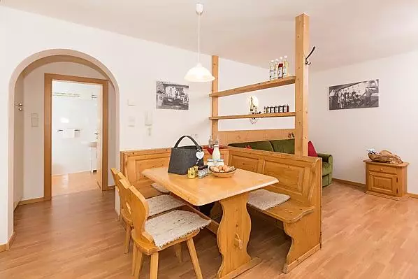 Mahrhof - Zimmer & Wohnungen Photo