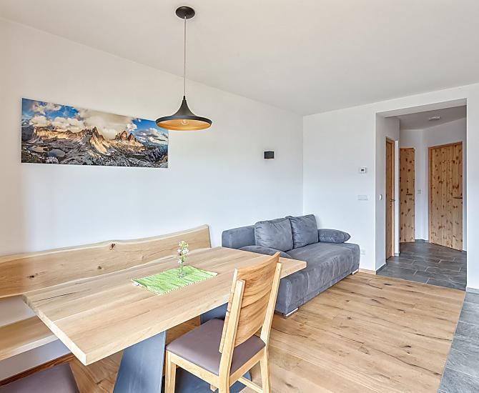 Wohnraum mit Schlafsofa