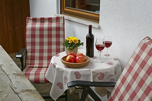 Balkon mit herrlichem Blick auf die Berge