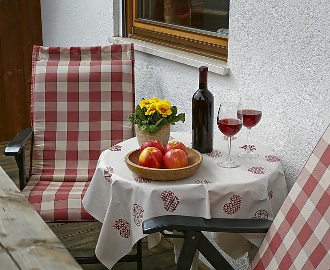 Balkon mit herrlichem Blick auf die Berge