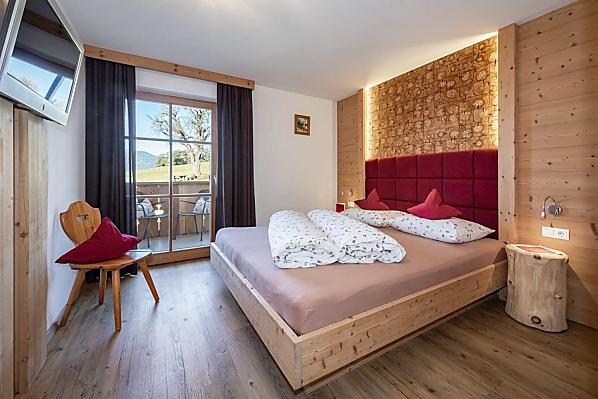 Doppelbettzimmer in Fichte mit Balkon und Blick auf das Rittnerhorn 