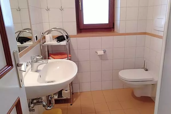 Schornhof - Zimmer & Wohnungen Photo