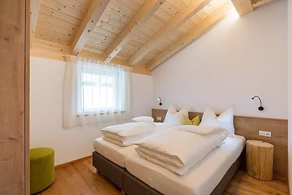 Doppelbett, das sich auseinander schieben lässt