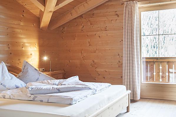 Schlafzimmer mit Balkon