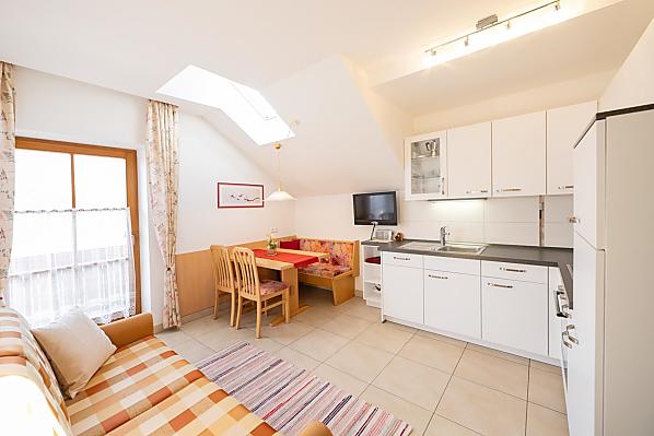 Lanserhof - Zimmer & Wohnungen Photo