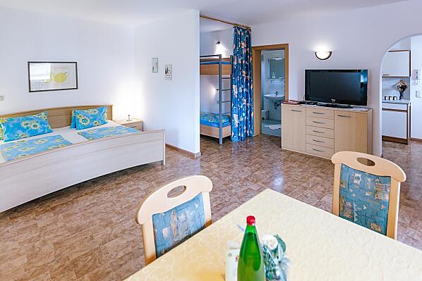 Hofer-Hof - Zimmer & Wohnungen Photo
