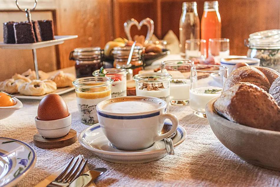 La colazione nella nostra stube contadina.