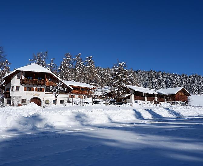 Il Lärchhof in inverno, direttamente sulle piste da sci