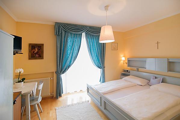 Haus St. Valentin - Zimmer & Wohnungen Photo