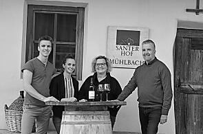 Weingut Santer - Gastgeber Photo