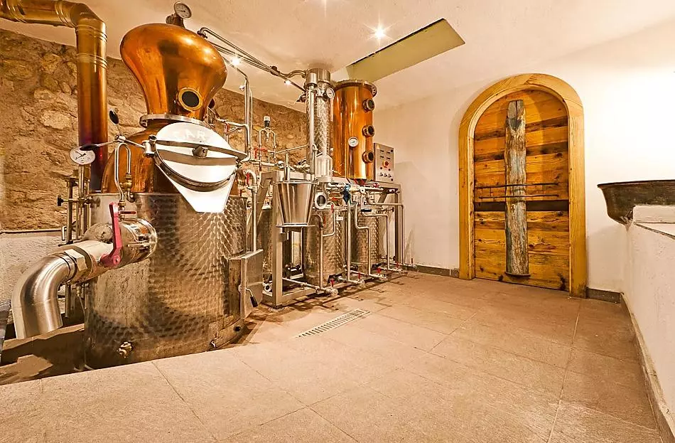 La distilleria contadina al maso Luggin-Steffelehof