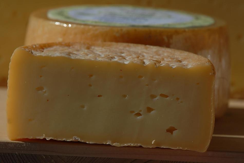 Formaggio bio a latte crudo della Val Martello
