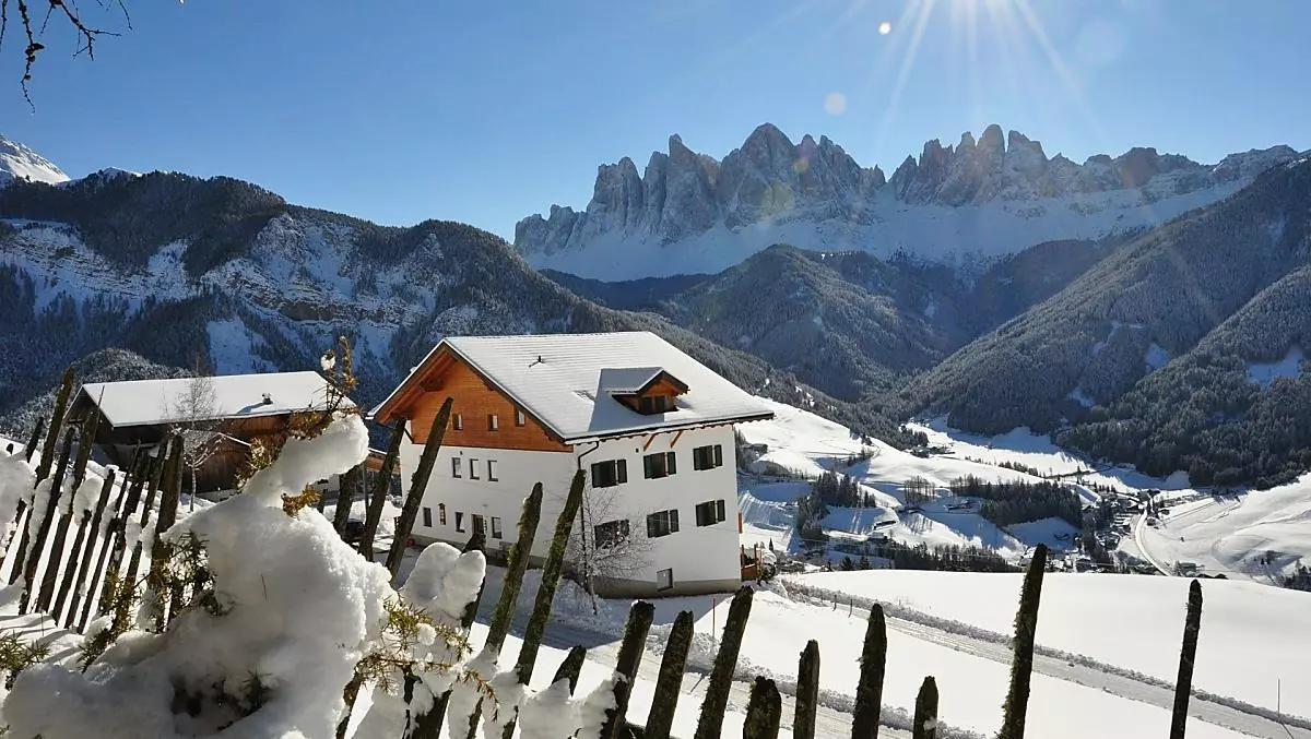 Neve scintillante, sole splendente e tanta tranquillità al maso Felthunerhof