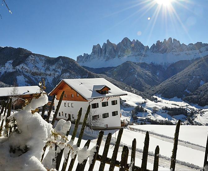 Neve scintillante, sole splendente e tanta tranquillità al maso Felthunerhof