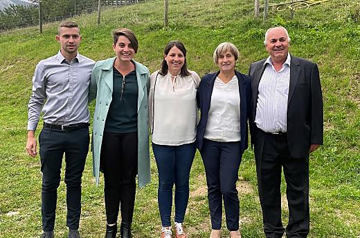 La famiglia Calliari da destra a sinistra: Alexander, Maria, Christiane, Hildegard e Manfred.