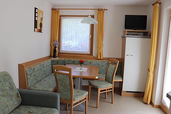 Wirthof - Zimmer & Wohnungen Photo