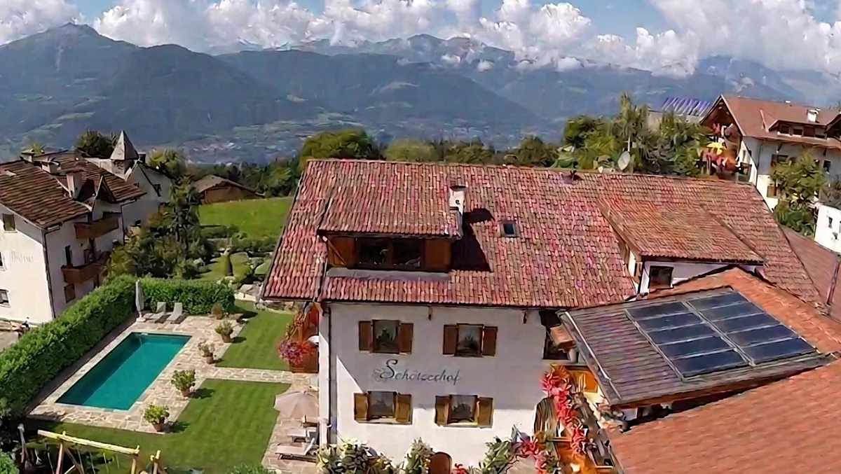 Neues Schwimmbad am Schötzerhof ab Mai 2027