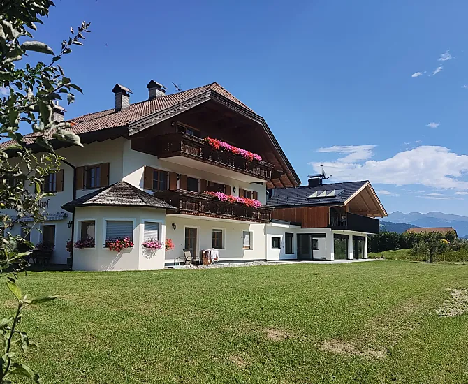 unser Bauernhaus mit Neubau