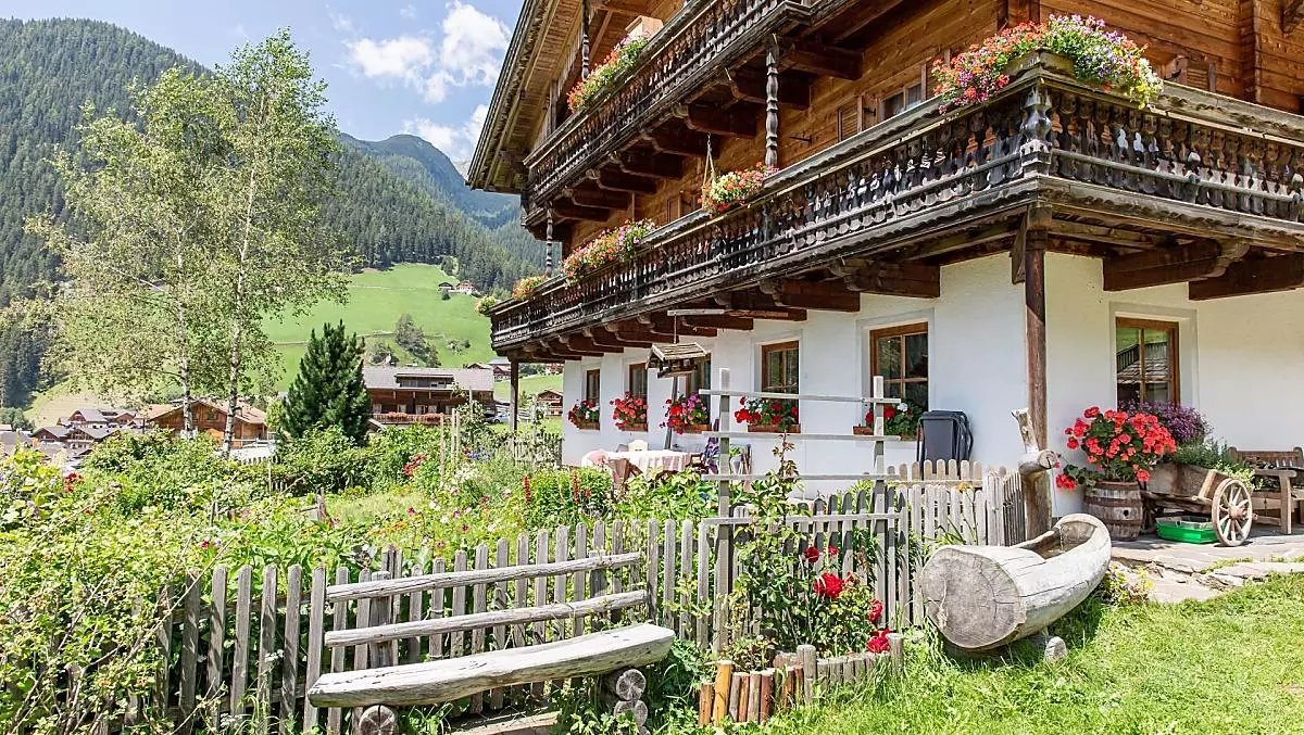 Vöstlerhof - Bildergalerie Photo