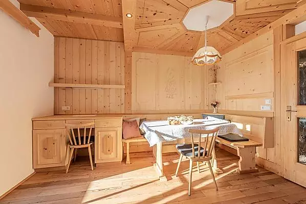 Vöstlerhof - Zimmer & Wohnungen Photo