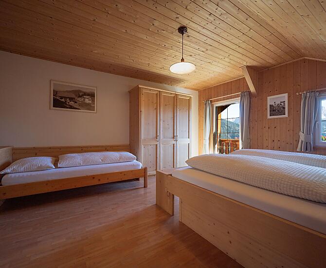 Doppelbettzimmer mit dritten Bett